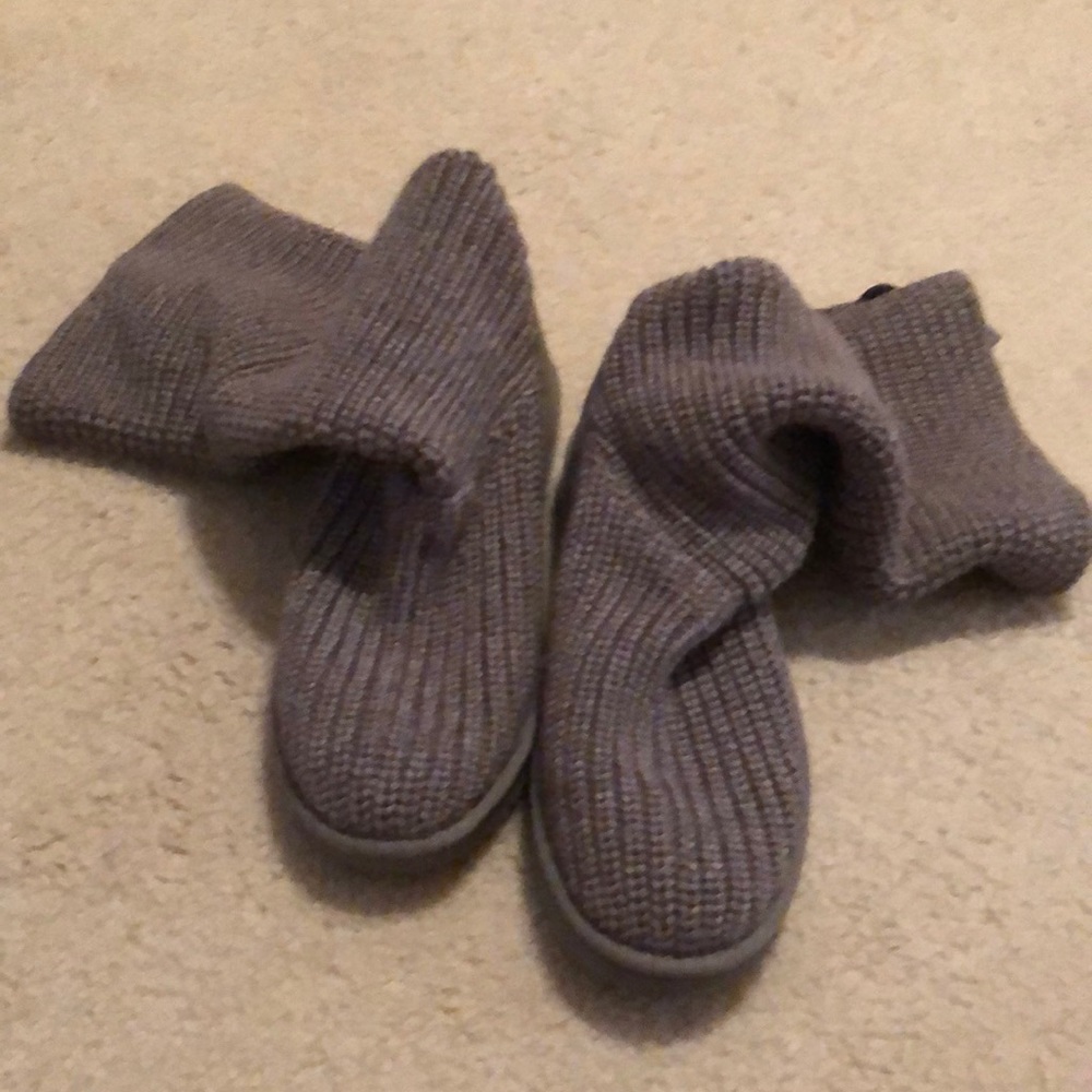 Gray Sweater UGGS Size 8